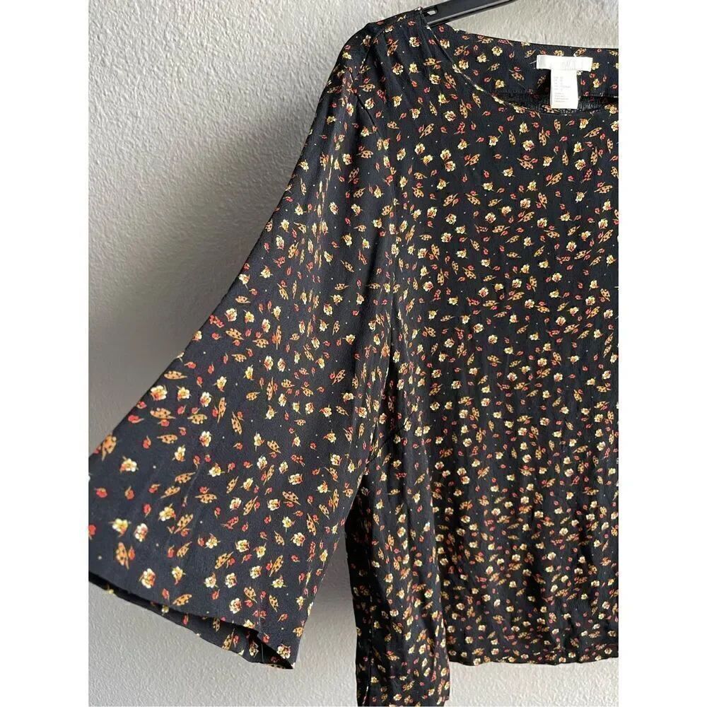 💙H & M Floral Blouse - Picture 5 of 6